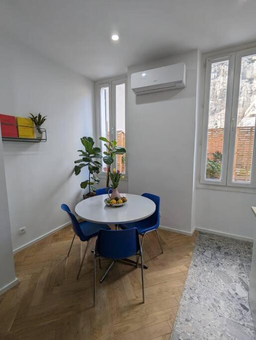 T2 Cosy Avec Terrasse Et Parking Apartment Marseille Exterior photo